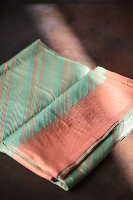 handloom-woven-silk-sarees-blue-and-pink